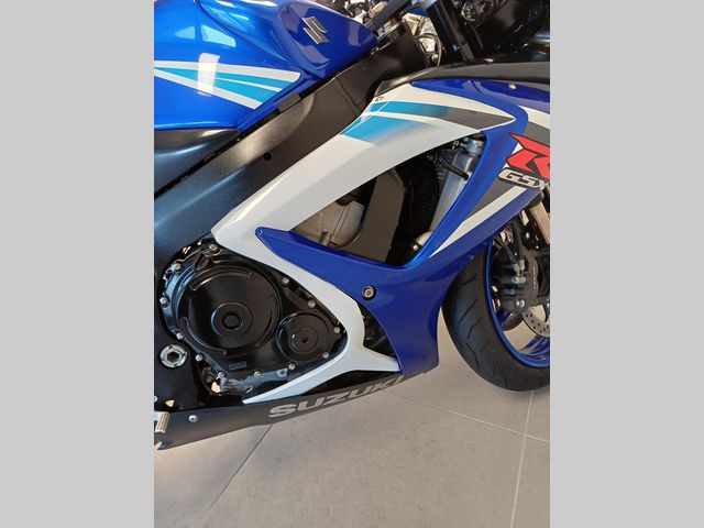 suzuki - gsx-r-750