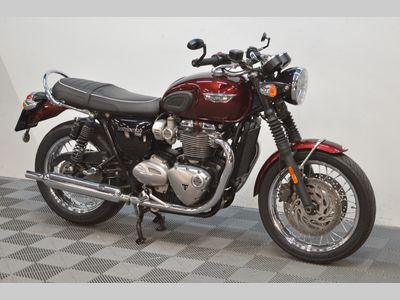 TRIUMPH BONNEVILLE  T 120 – foto 4