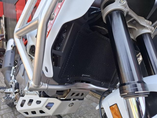 ducati - desertx