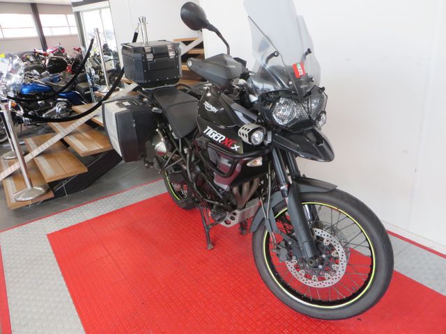 triumph - tiger-800-xcx