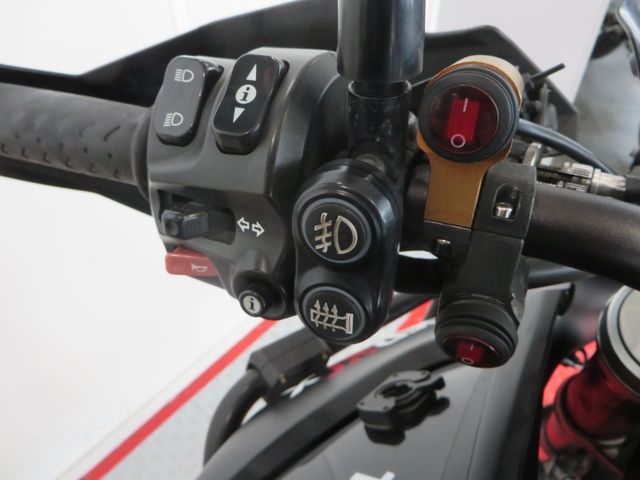 triumph - tiger-800-xcx