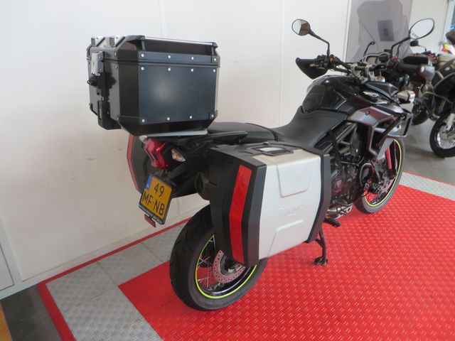 triumph - tiger-800-xcx