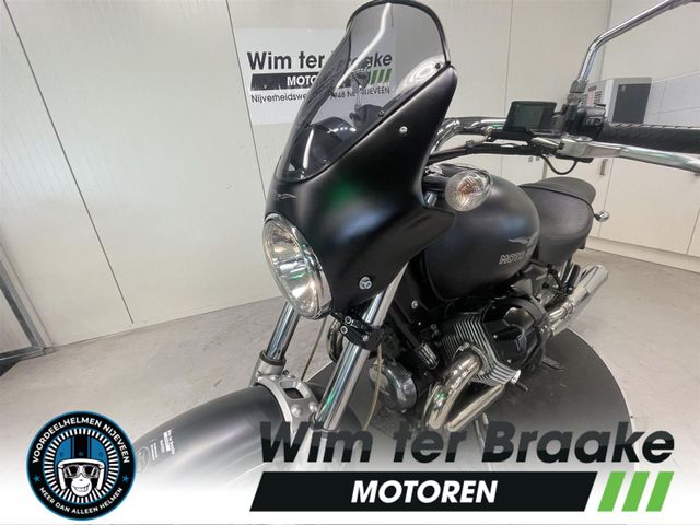 moto-guzzi - 940-custom