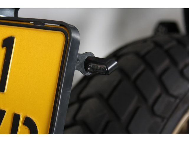 yamaha - xsr-700-xtribute