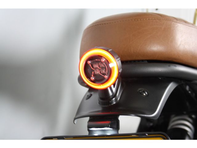 yamaha - xsr-700-xtribute