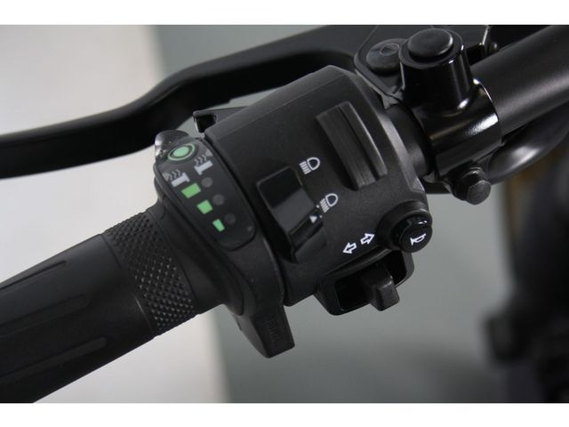 yamaha - xsr-700-xtribute