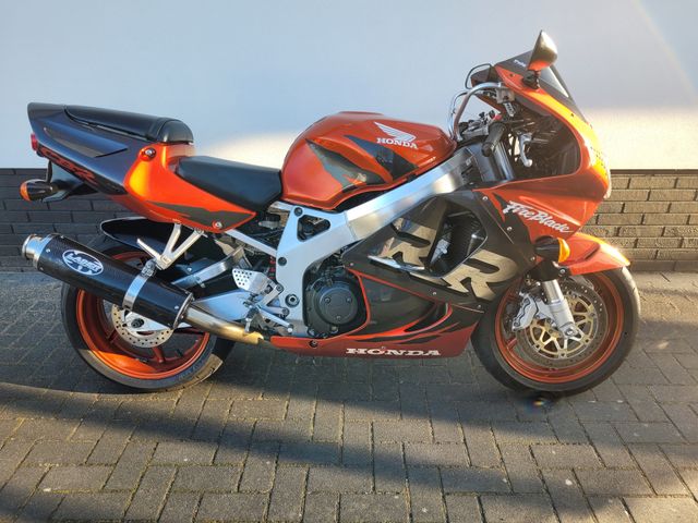 honda - cbr-900-rr-fireblade