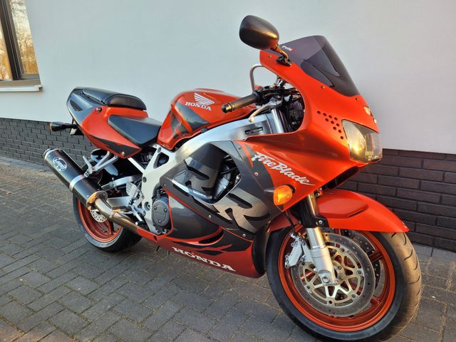 honda - cbr-900-rr-fireblade