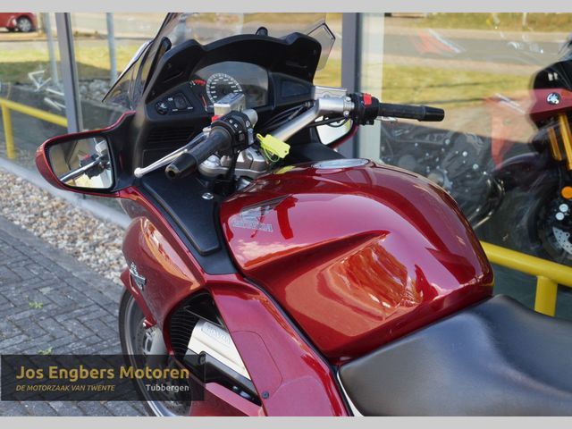 honda - st-1300-pan-european-abs