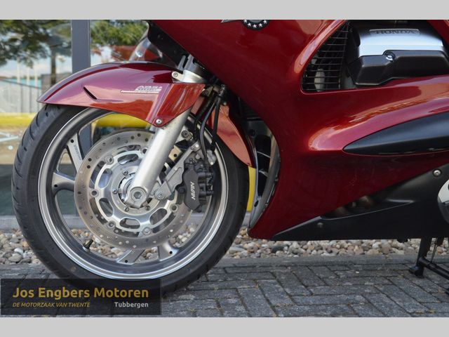 honda - st-1300-pan-european-abs