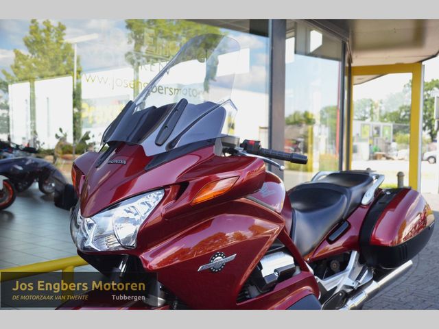 honda - st-1300-pan-european-abs