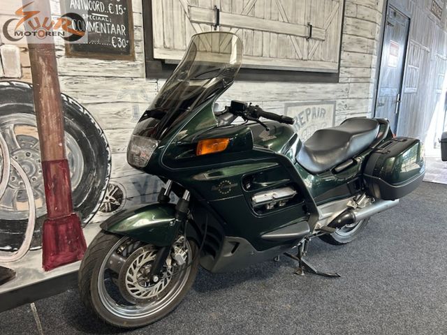 honda - st-1100-pan-european