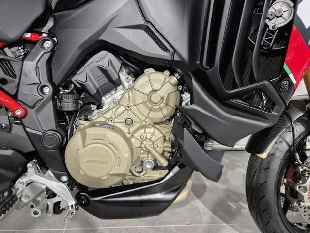 ducati - multistrada-v4-pikes-peak