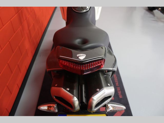 ducati - hypermotard-796