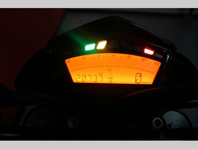 ducati - hypermotard-796