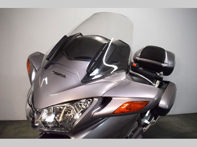 honda - st-1300-pan-european