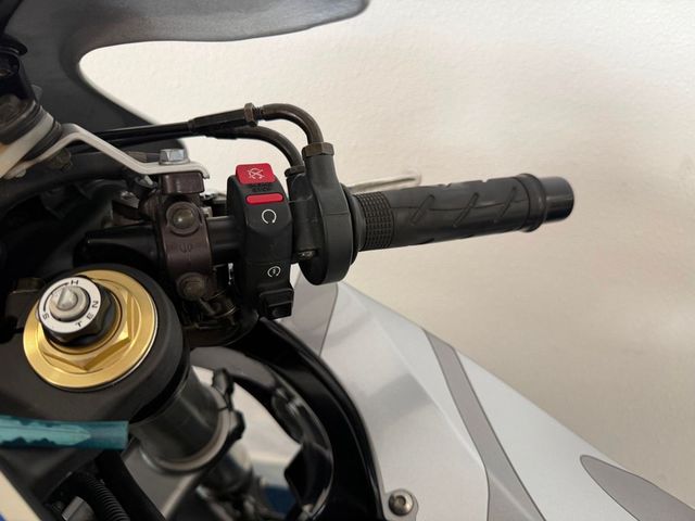 honda - cbr-1000-rr-fireblade