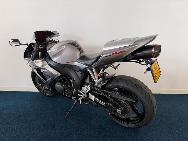 honda - cbr-1000-rr-fireblade