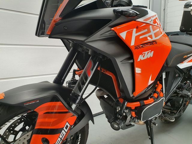 ktm - 1290-super-adventure-s