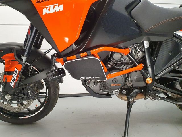 ktm - 1290-super-adventure-s
