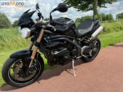 TRIUMPH SPEED TRIPLE SPECIAL EDITION – foto 4