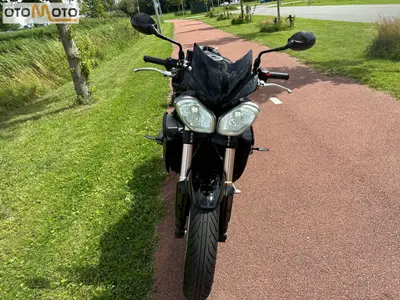 TRIUMPH SPEED TRIPLE SPECIAL EDITION – foto 2
