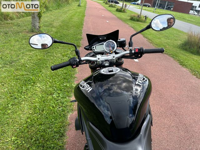 triumph - speed-triple-special-edition