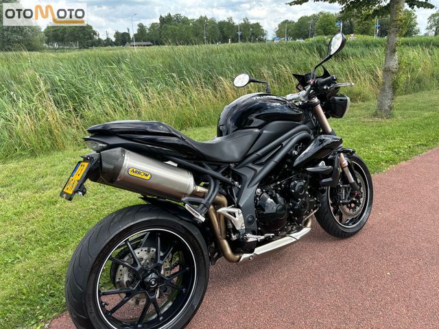 triumph - speed-triple-special-edition