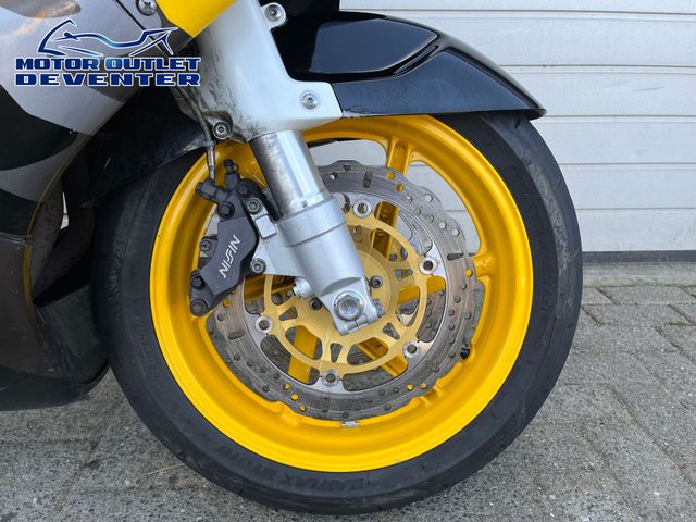 honda - cbr-900-rr-fireblade
