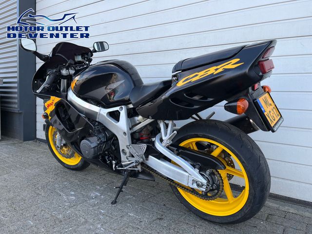honda - cbr-900-rr-fireblade