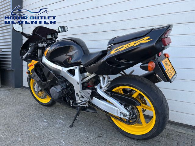 honda - cbr-900-rr-fireblade