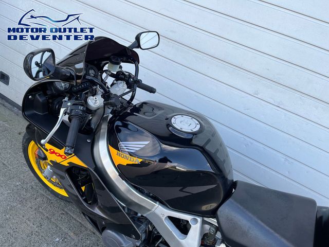 honda - cbr-900-rr-fireblade
