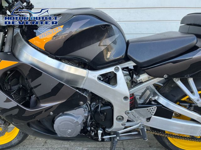 honda - cbr-900-rr-fireblade