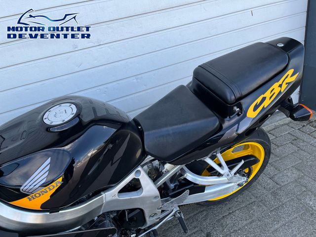honda - cbr-900-rr-fireblade