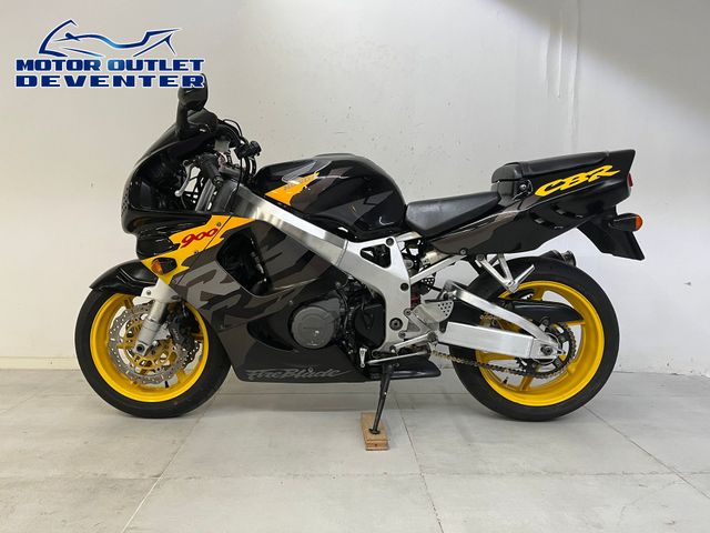 honda - cbr-900-rr-fireblade