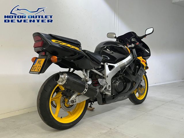 honda - cbr-900-rr-fireblade