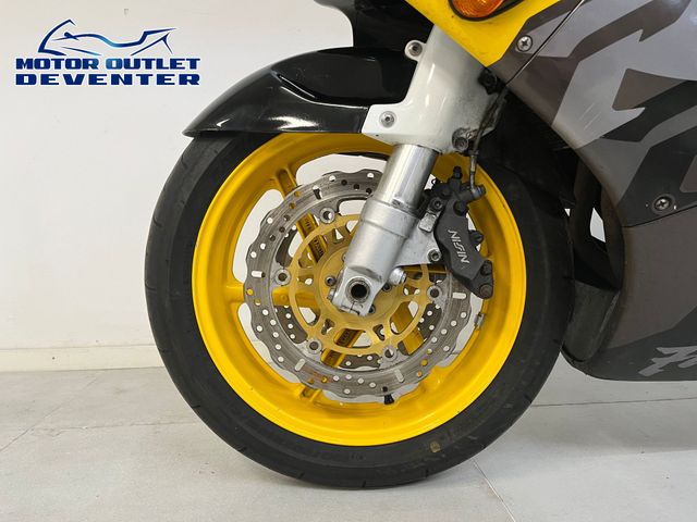 honda - cbr-900-rr-fireblade