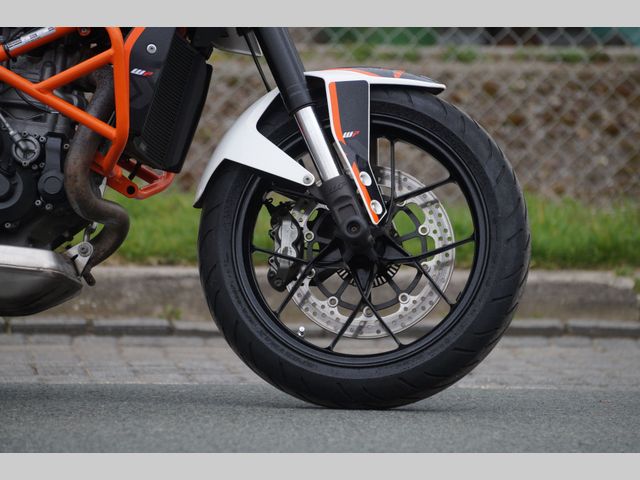 ktm - 690-duke