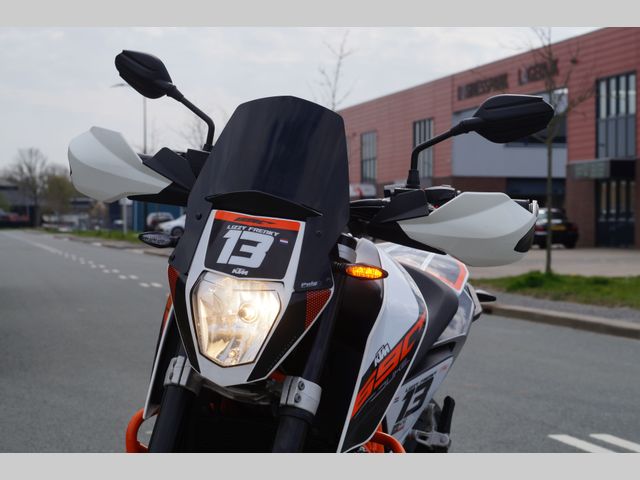 ktm - 690-duke