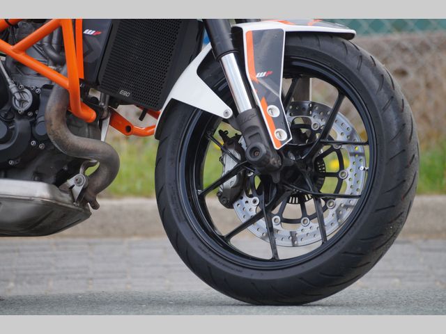 ktm - 690-duke