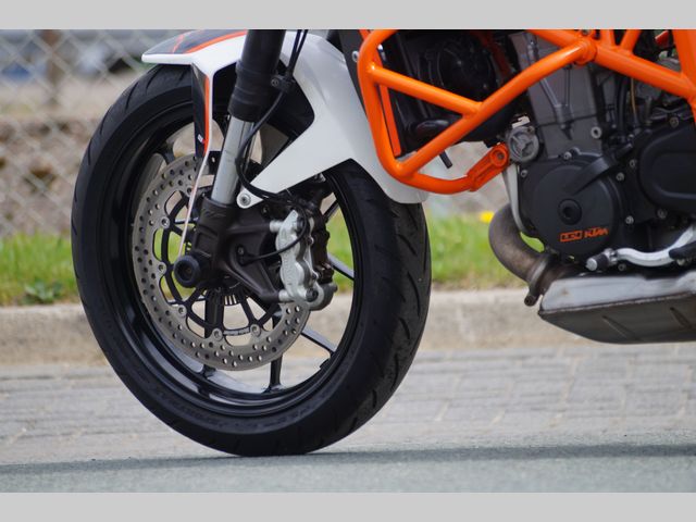 ktm - 690-duke