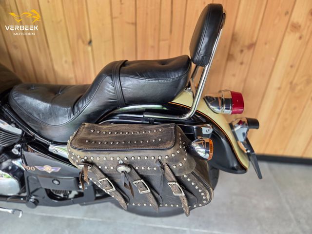 kawasaki - vn-800-classic