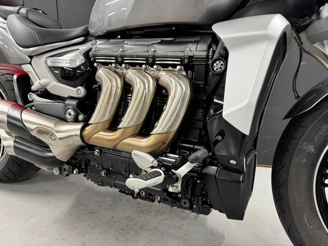 triumph - rocket-3-gt