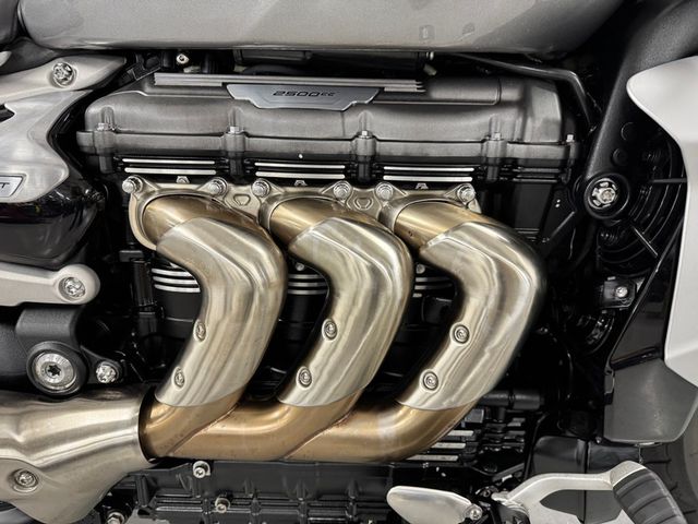 triumph - rocket-3-gt