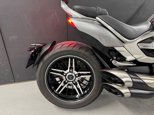 triumph - rocket-3-gt