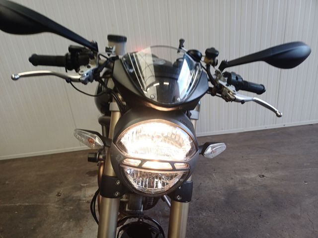 ducati - m-1100-evo