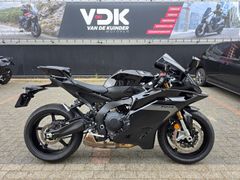 YAMAHA YZF R9