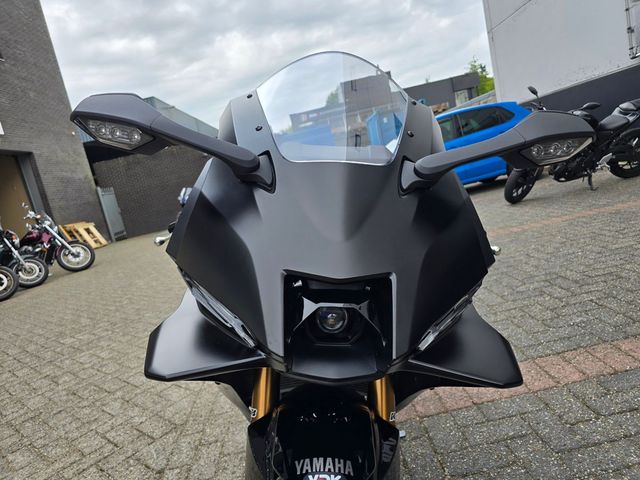 yamaha - yzf-r9