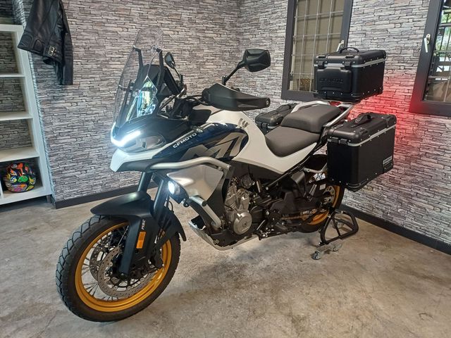 cfmoto - 800-mt-explorer