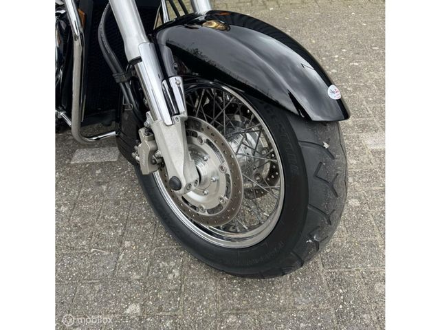 honda - vtx-1800